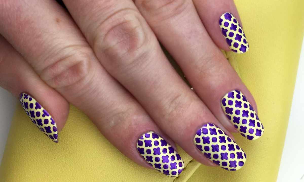 How to draw patterns on nails