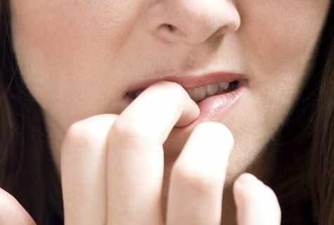 Habit to gnaw nails: how to cease