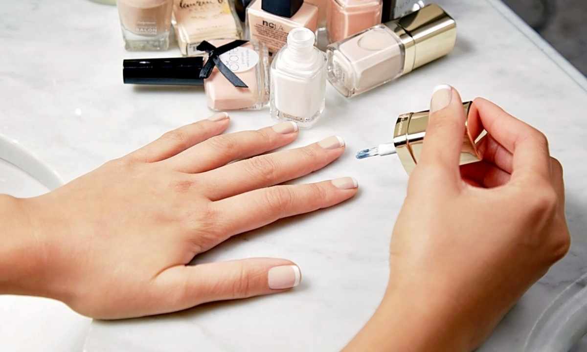 How to prolong life to manicure
