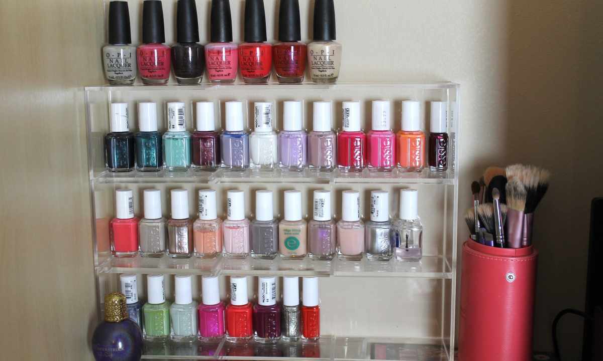 Where to store nail varnishes
