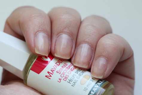What vitamins are necessary for nails