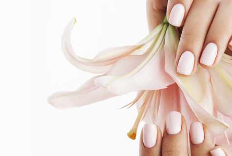 How to grow up beautiful nails