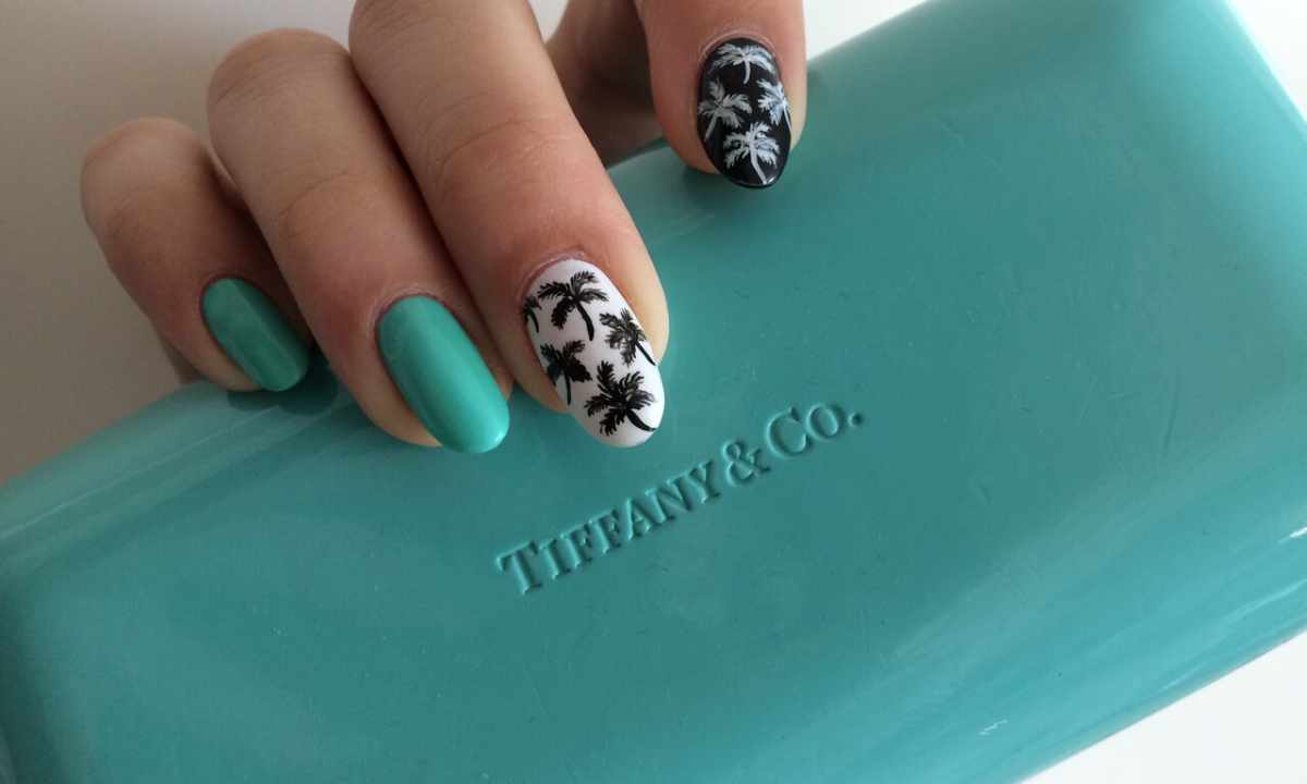 As do manicure in style of Tiffany