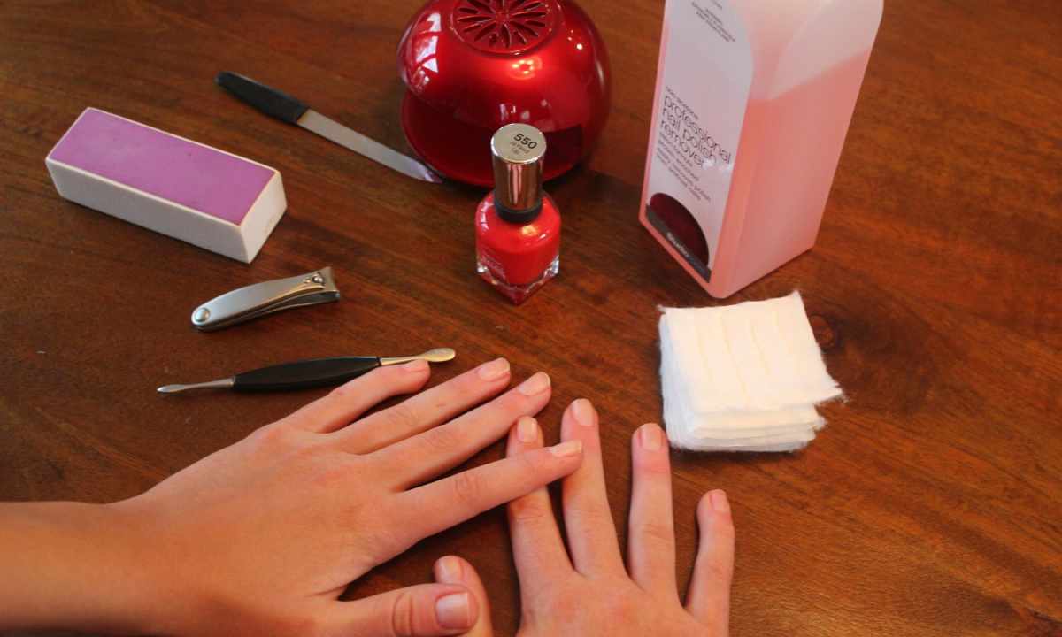How to make professional manicure