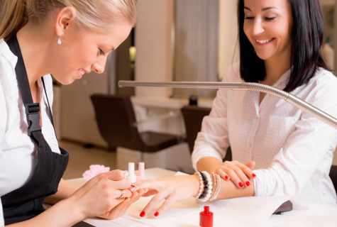 How to elect the master or salon on nail extension