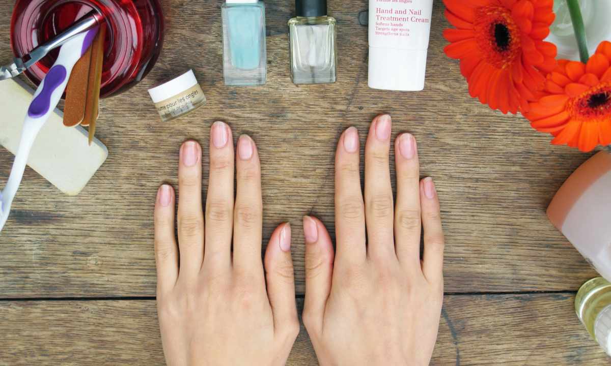 How to spread nail
