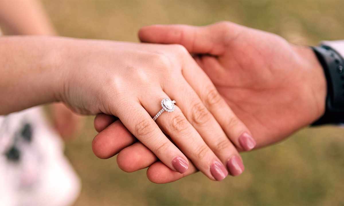 How to hold an engagement