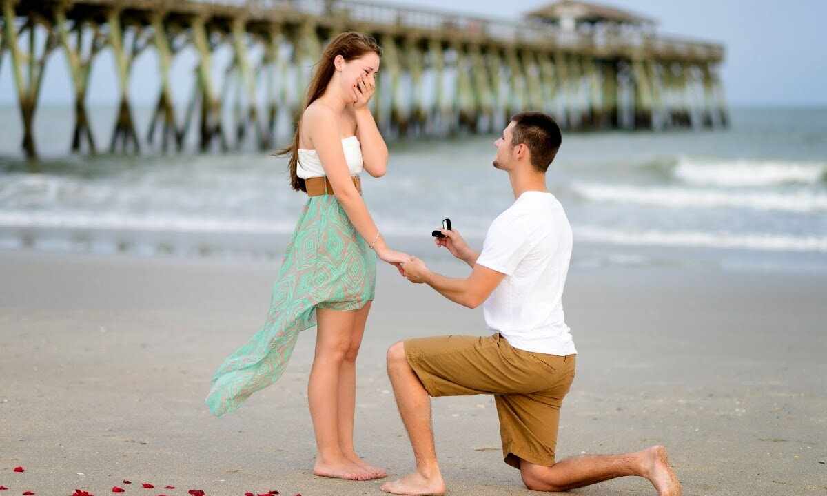 As it is unusual to make the girl the proposal