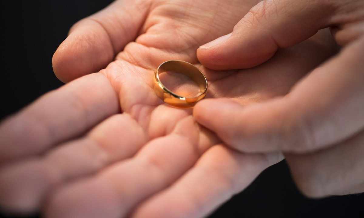 What to do with a wedding ring after the divorce