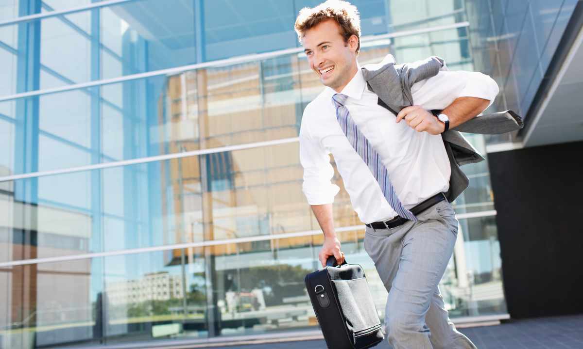 How to lead the guy to a business trip