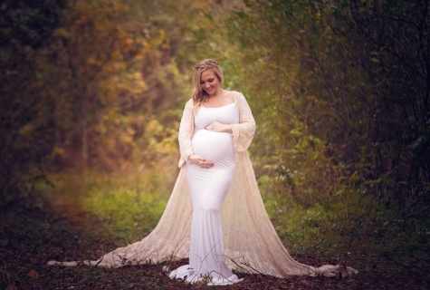 When to buy a wedding dress at pregnancy
