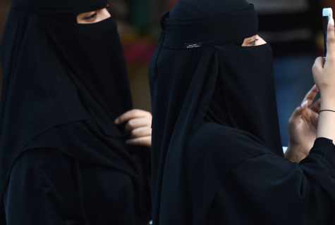 10 things which cannot be done to women in Saudi Arabia