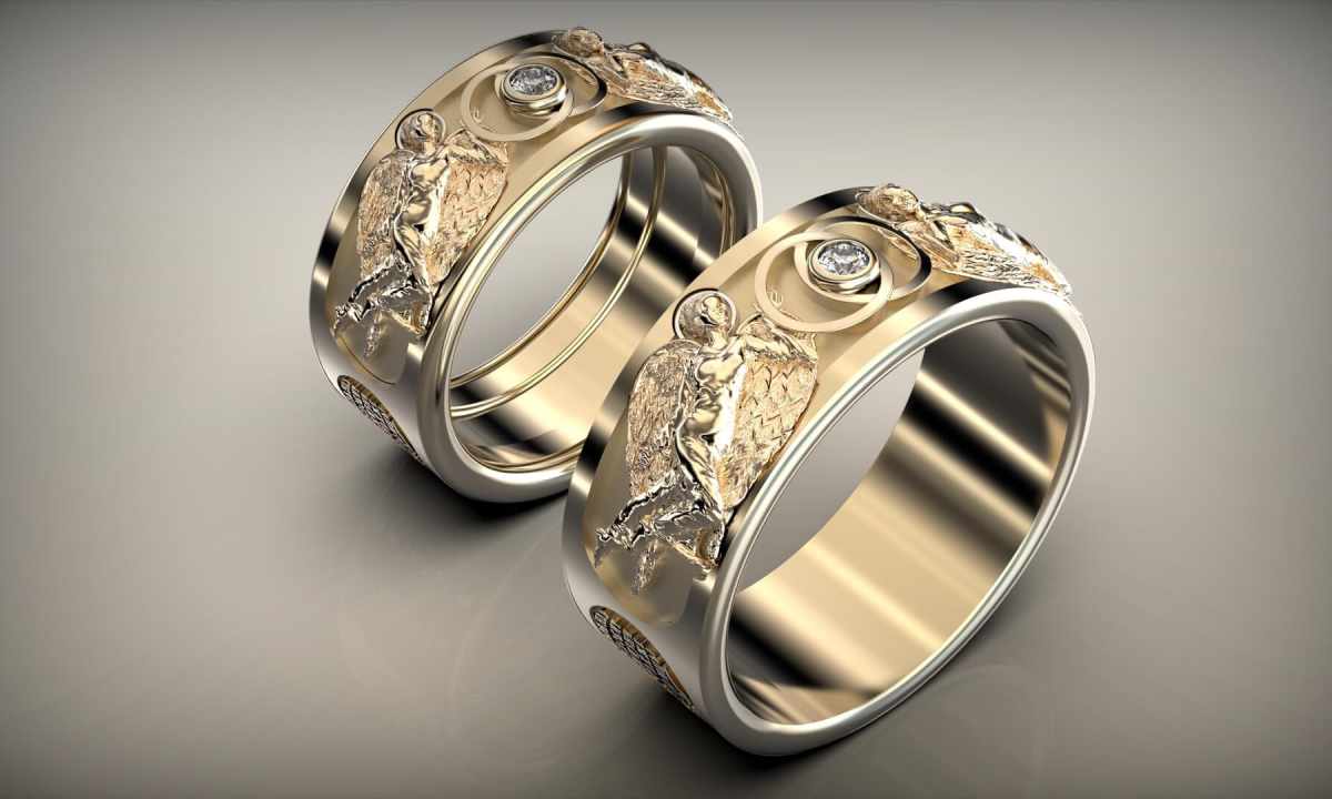 As it is correct to choose a wedding ring