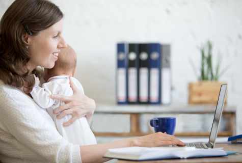 How to manage to work to young mother