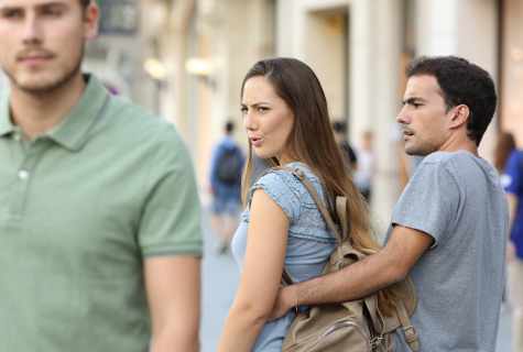 How to return attention of the man