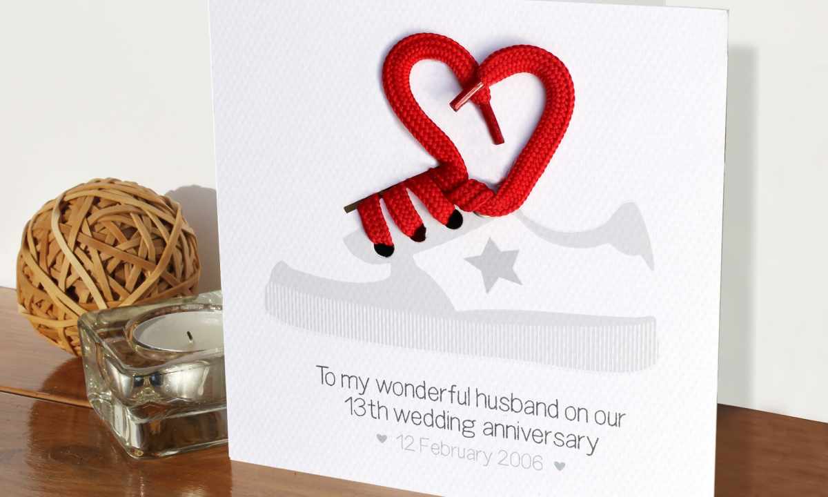 What to present each other on wedding anniversary