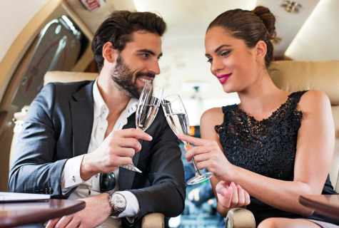 How to get acquainted with the rich woman