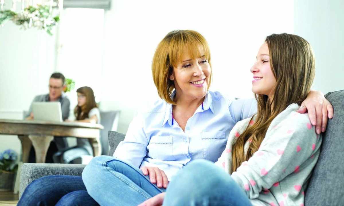 Teenage age: mistakes of parents