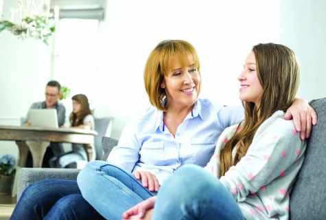 Teenage age: mistakes of parents