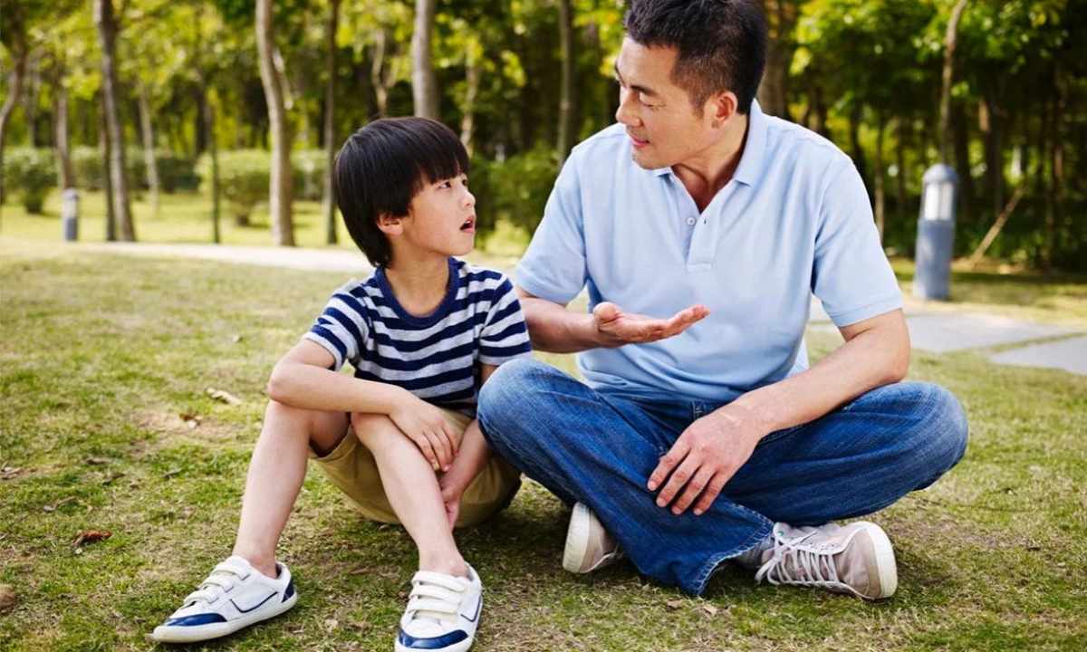 How to tell the son about other father