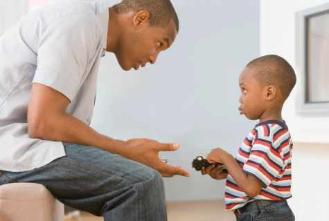 How to behave with the son