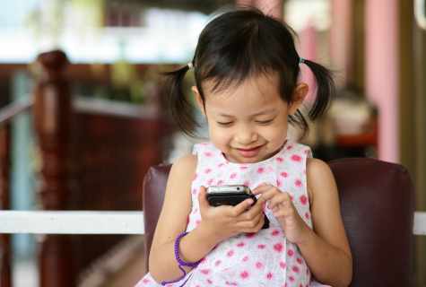 Minuses of use of the cell phone by the child