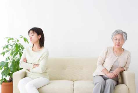 What to do if the mother-in-law got?