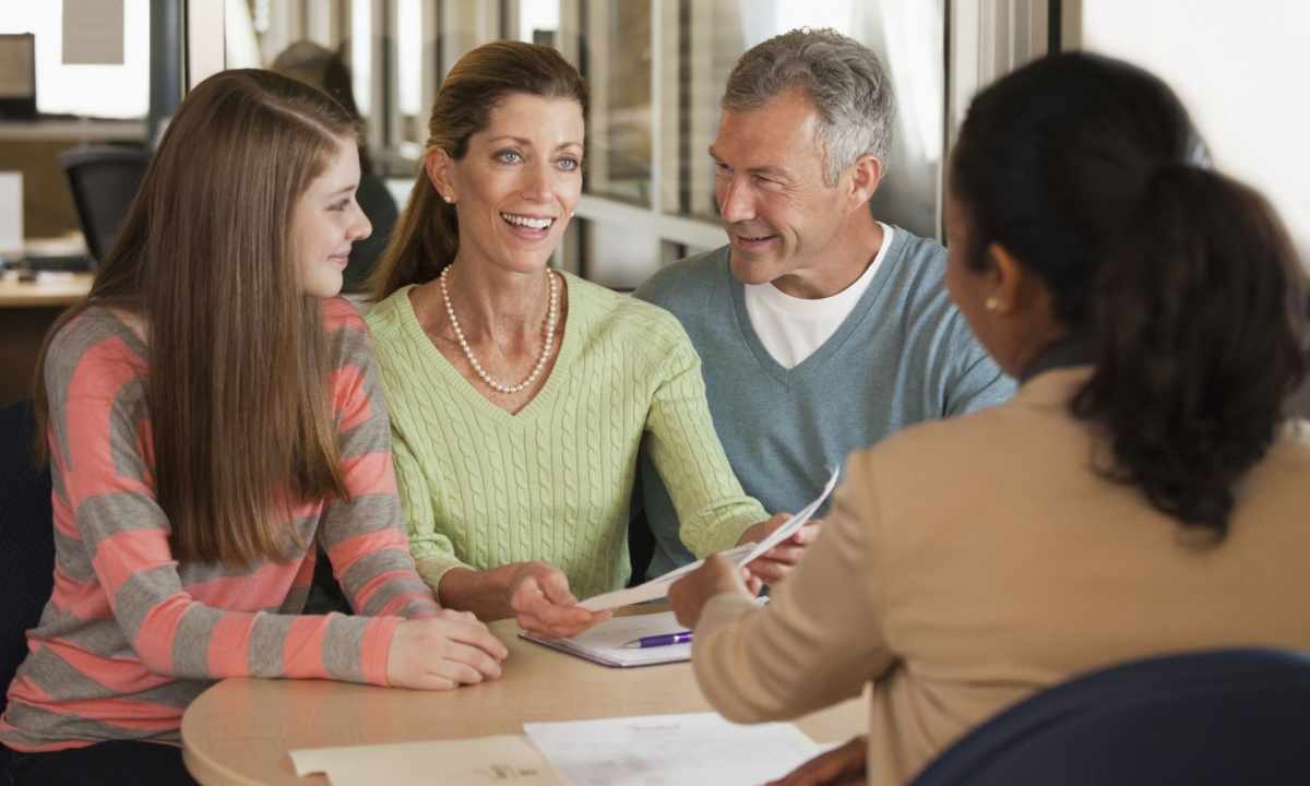 How to lead a discussion with parents