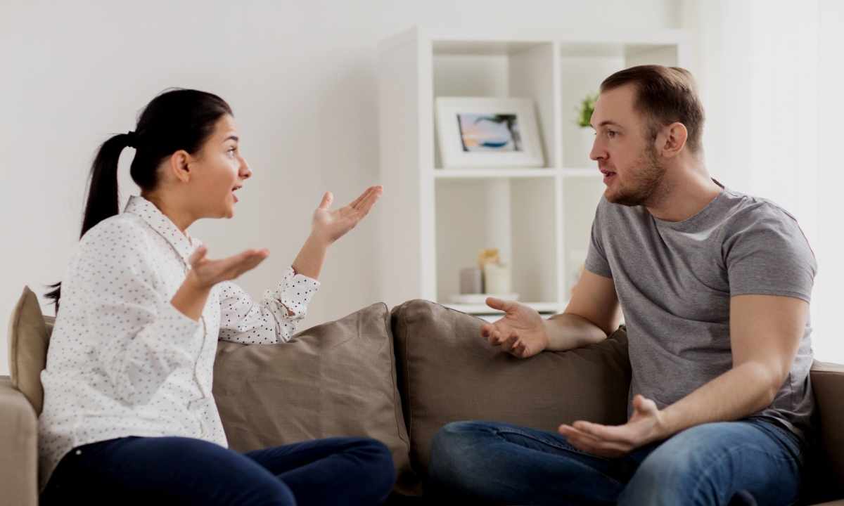 How to solve problems in family if the husband beats the wife
