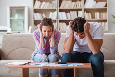 How to overcome crises of the family relations