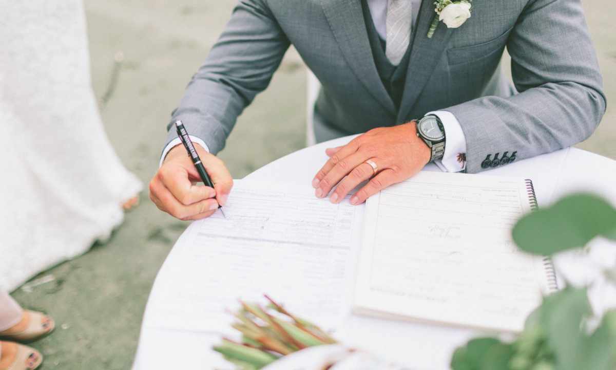 How to make the marriage contract after the wedding