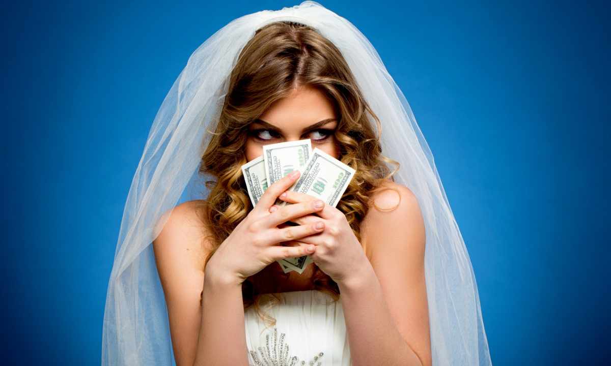 What spend the money presented on a wedding for