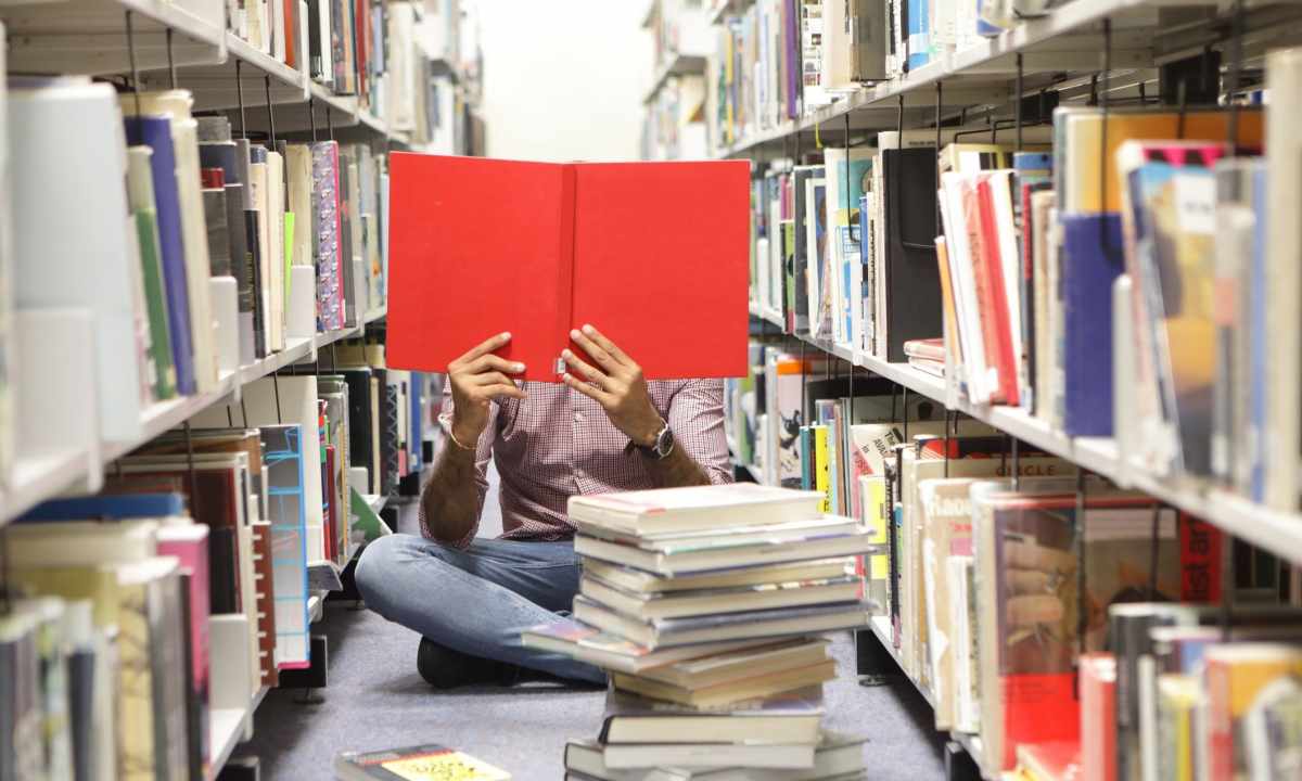 How to get acquainted in library