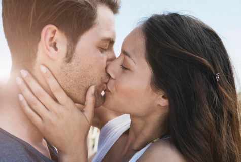 How to kiss that it was pleasant to the partner?