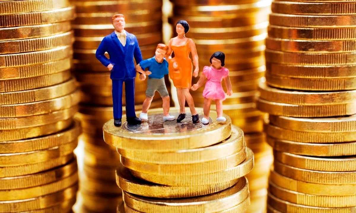 12 secrets of economy of the family budget
