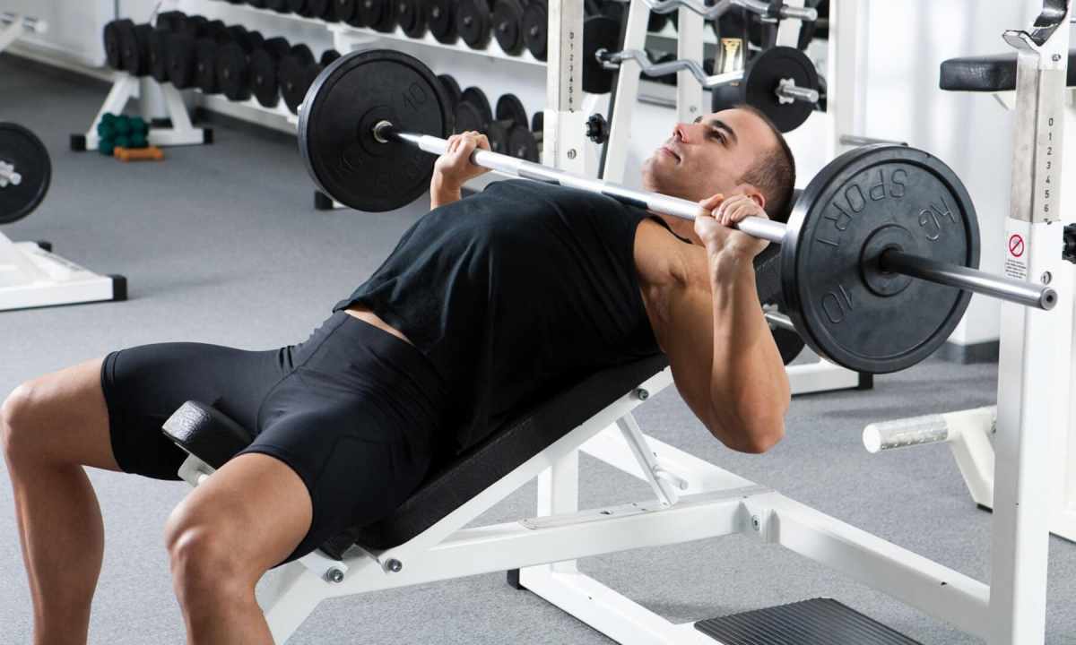How to increase the bench press