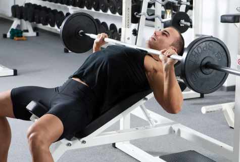 How to increase the bench press