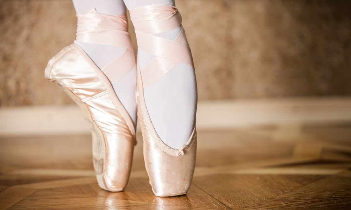 How to rise on pointes