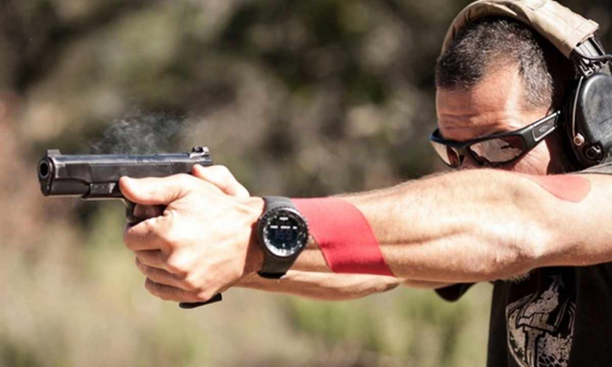 Pistol"" (exercise): technology of performance, pluses and minuses