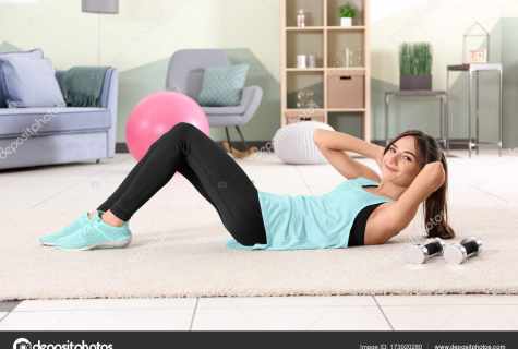 How to achieve the flat stomach: 4 effective exercises