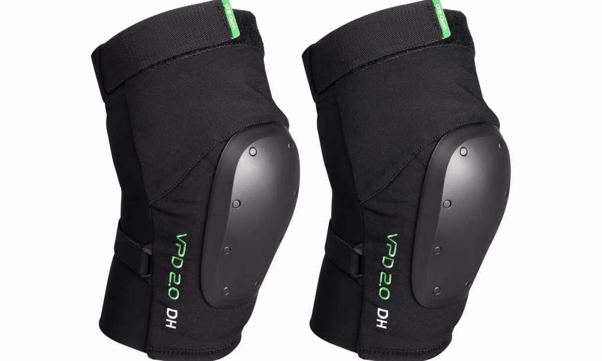 How to connect knee pads