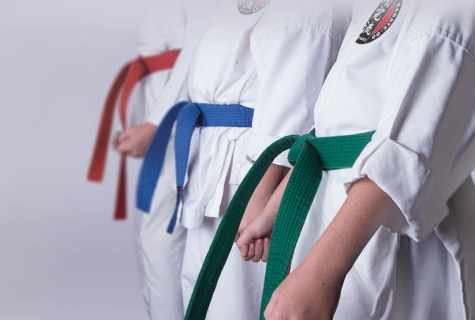 How to tie the belt in karate