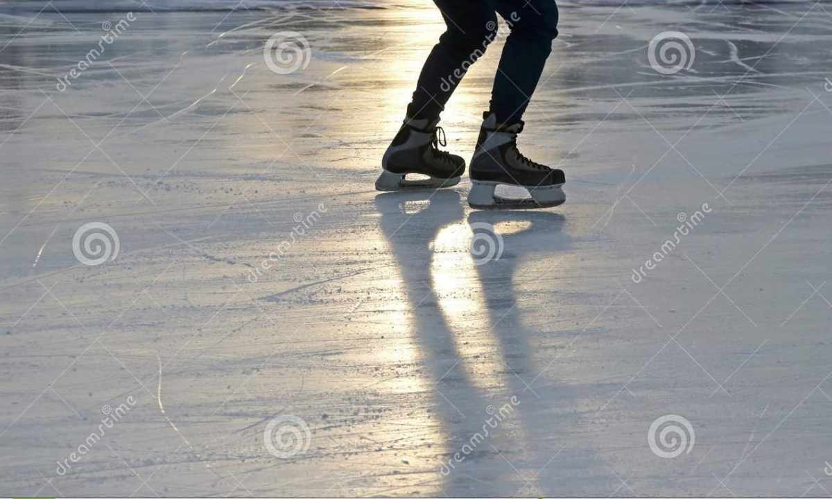 How to fill in the skating rink with the hands