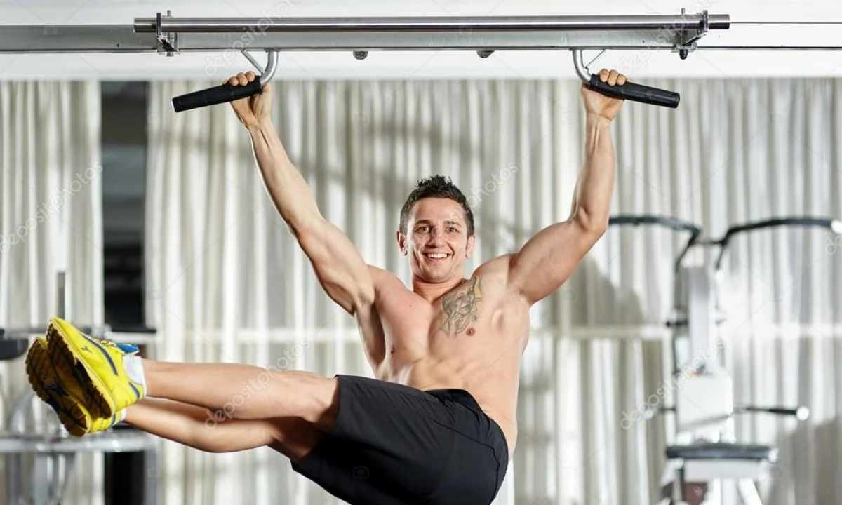 How to do exercises on the horizontal bar