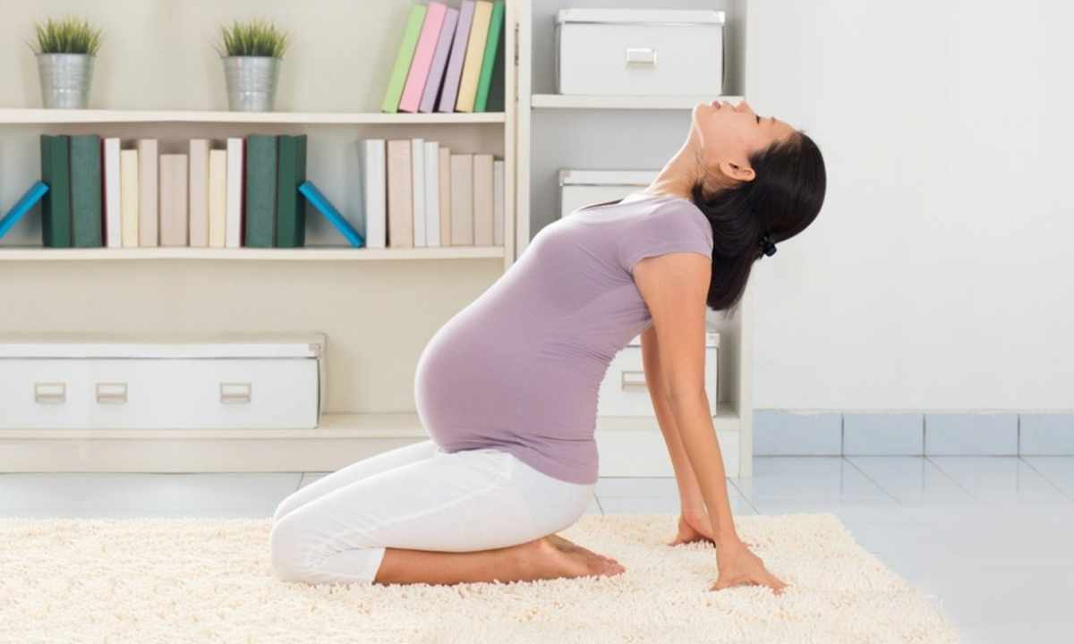 5 reasons to practice yoga at pregnancy