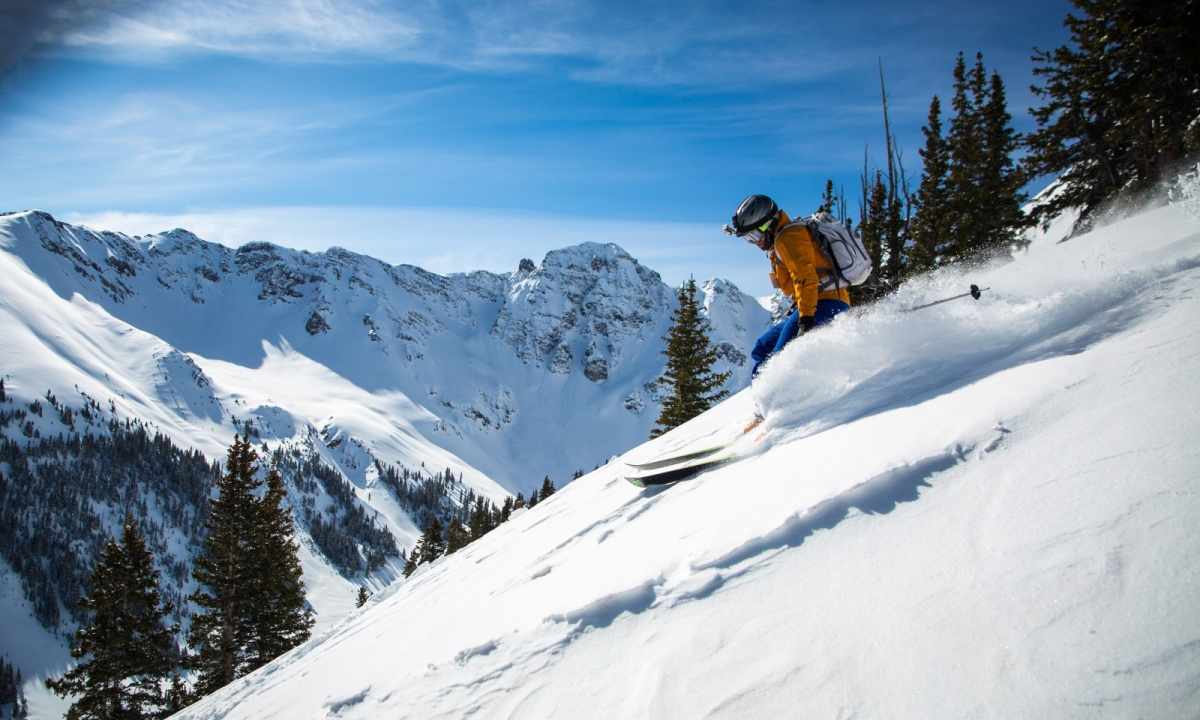 How to determine the size of mountain skis