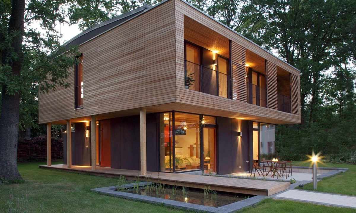 What wooden house it is better to build
