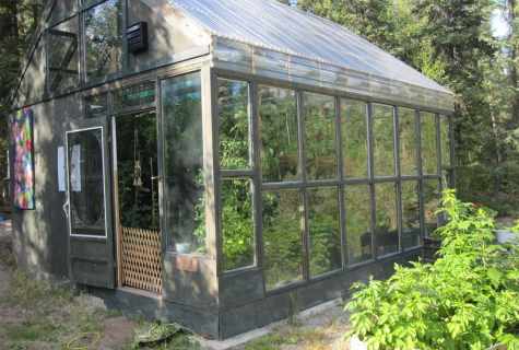 How to heat the greenhouse