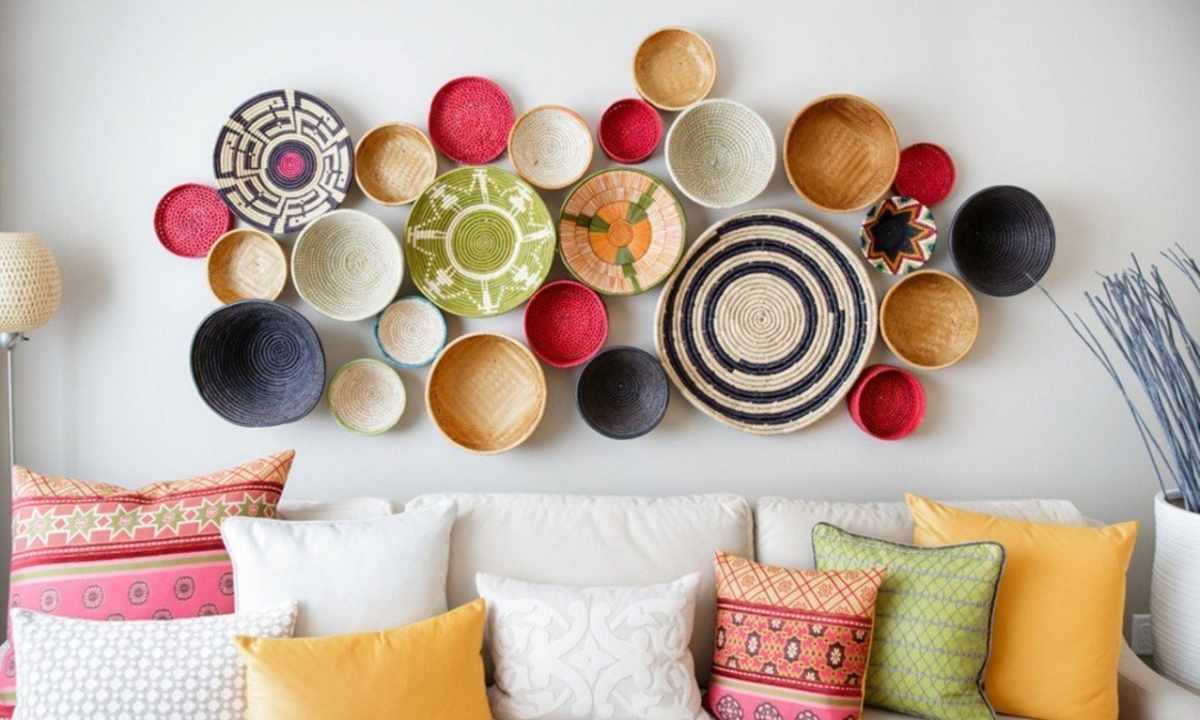 How to use souvenirs from holiday in interior decor