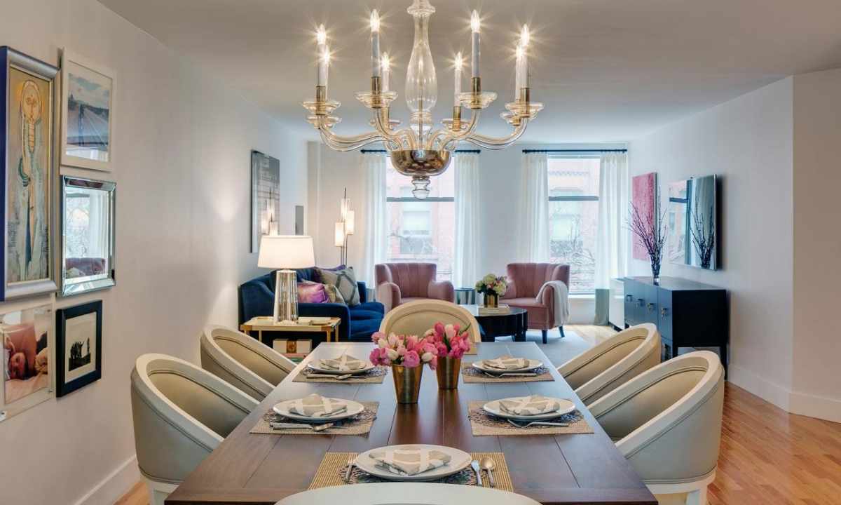 How to arrange the dining room